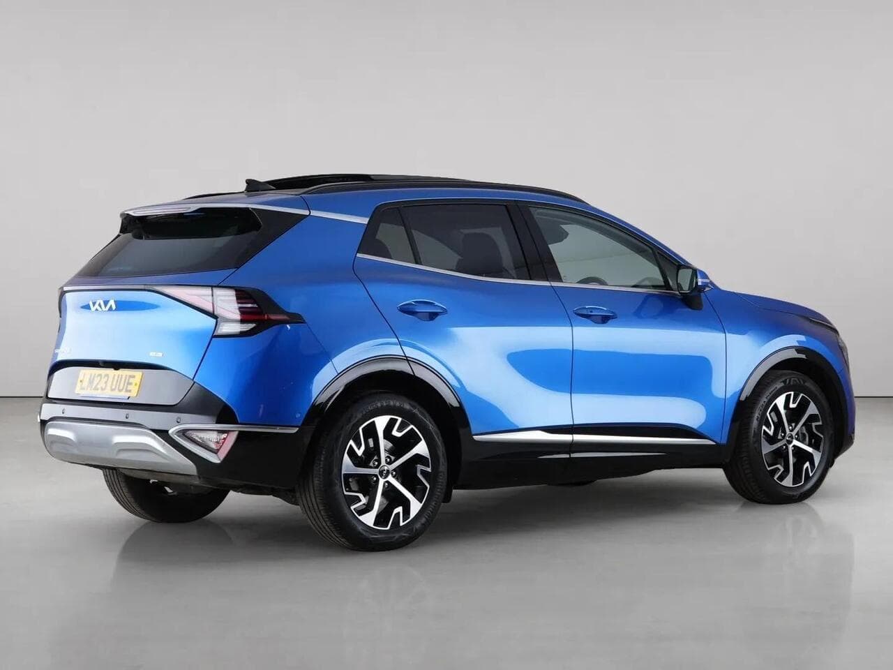 Kia Sportage thumbnail Side Right