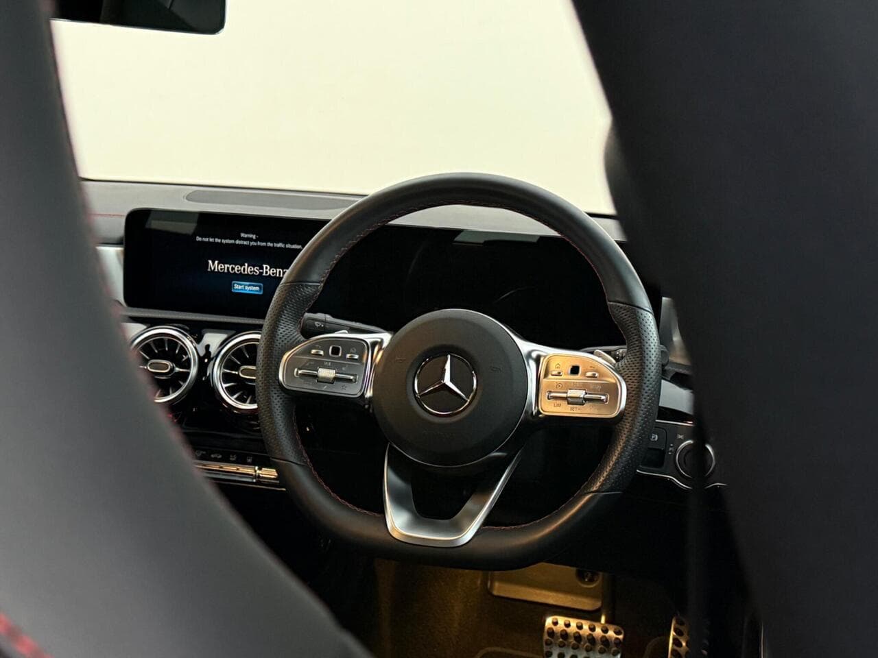 Mercedes-Benz CLA thumbnail Steering Wheel