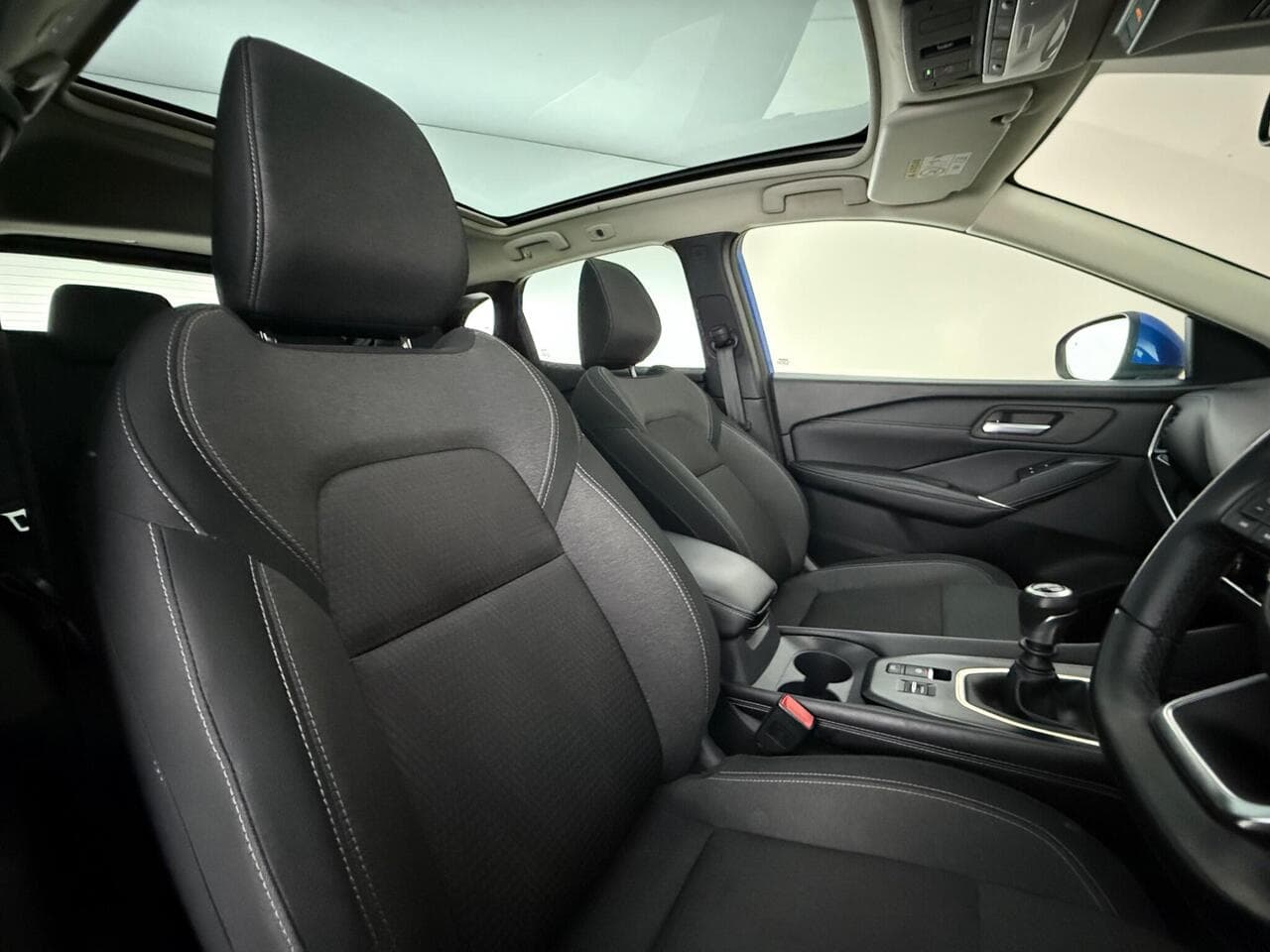 Nissan Qashqai thumbnail Seat Driver