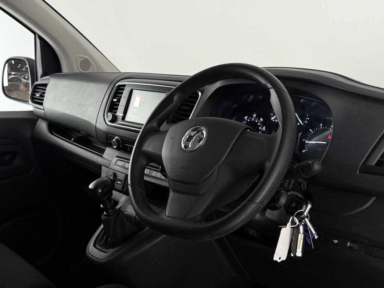 Vauxhall Vivaro thumbnail Interior Front