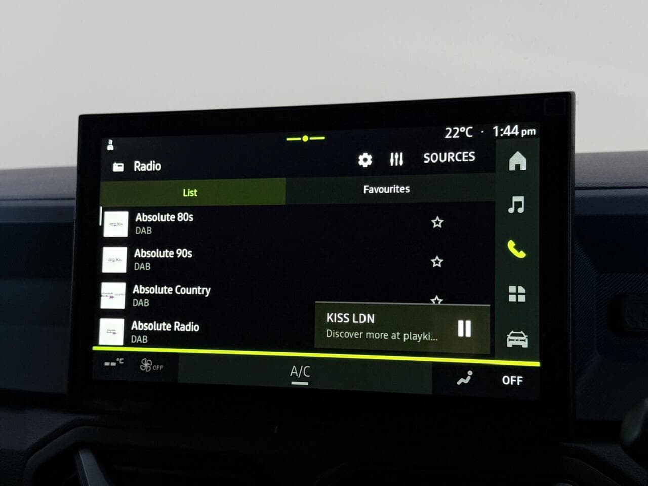 Dacia Duster thumbnail Infotainment System