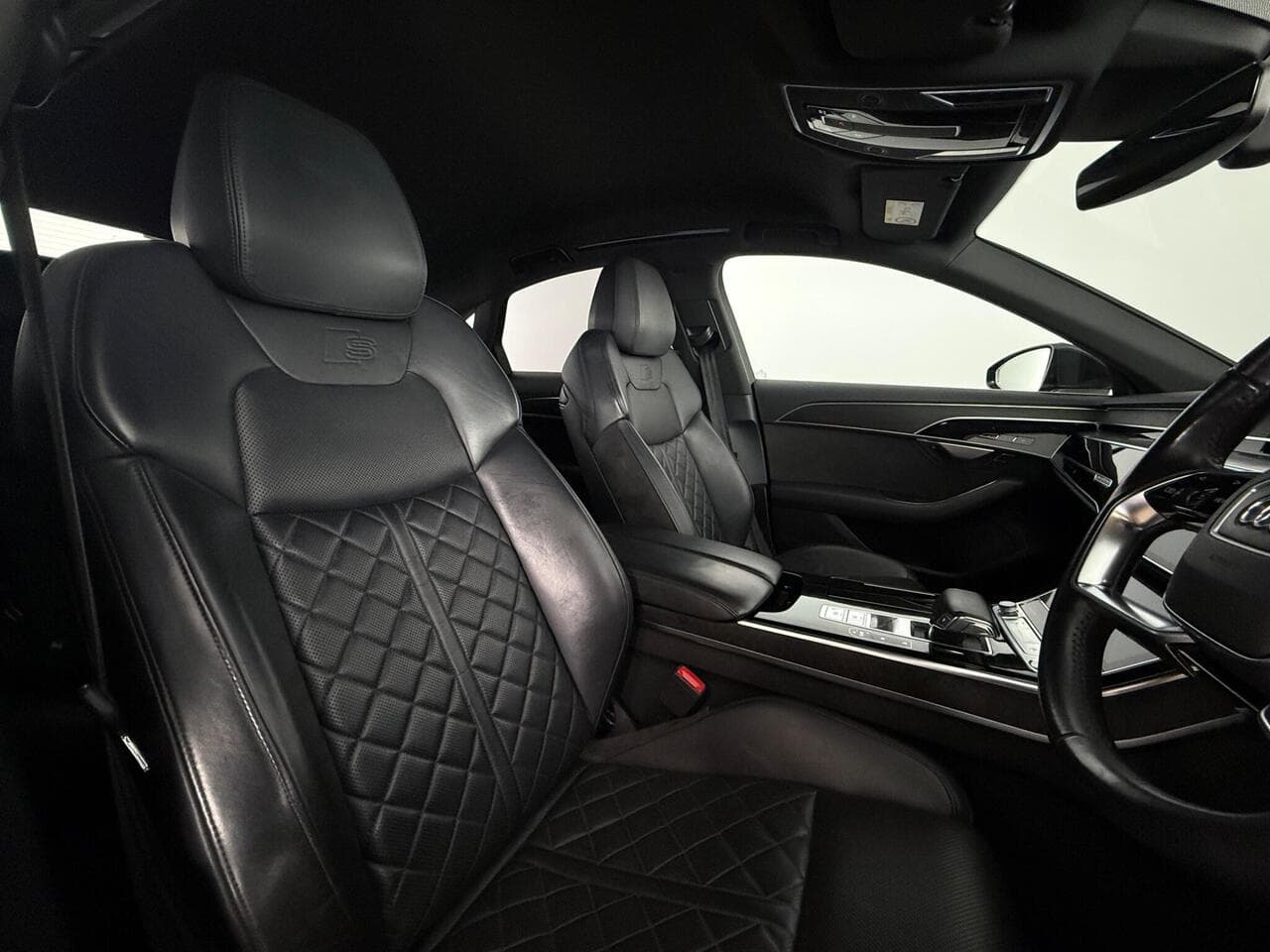 Audi A8 thumbnail Seat Driver