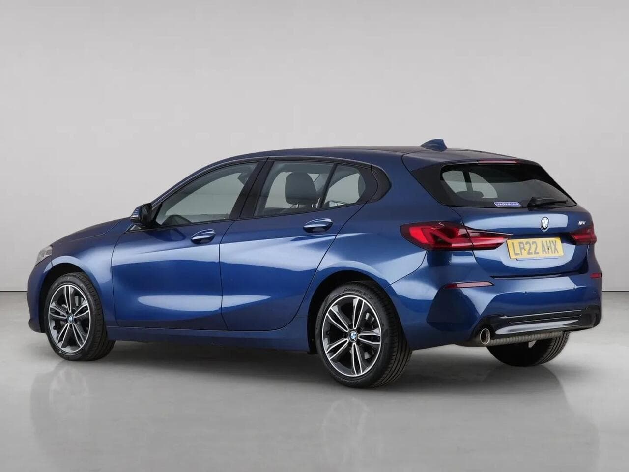 BMW 1 Series thumbnail Rear Left