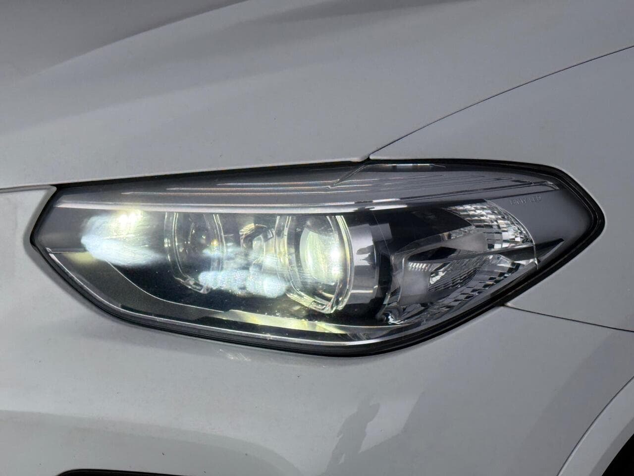 BMW X3 thumbnail Lights Front