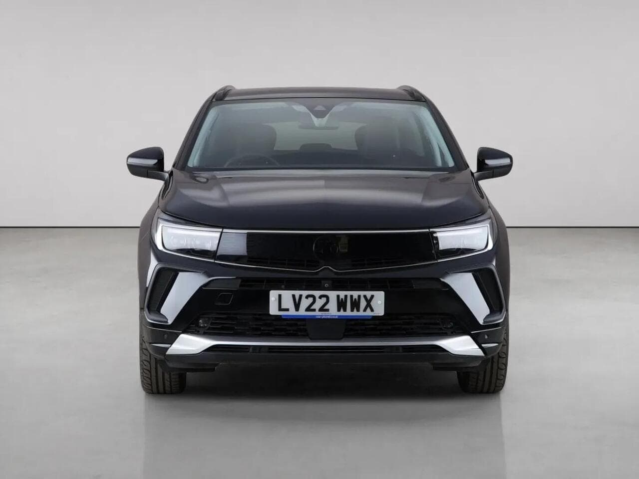 Vauxhall Grandland thumbnail Front