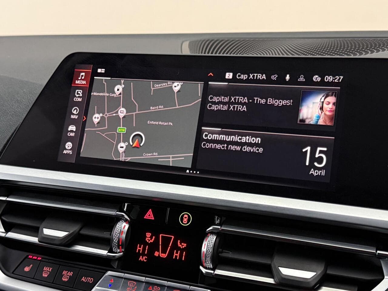 BMW 3 Series thumbnail Infotainment System