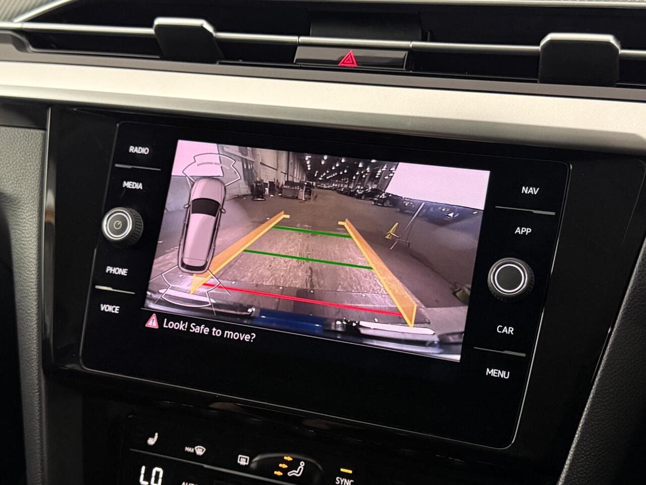 Volkswagen Arteon thumbnail Infotainment System
