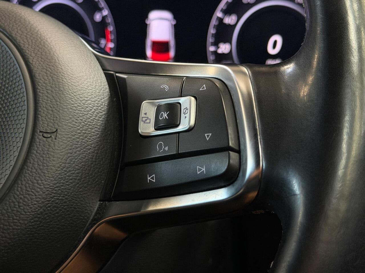 Volkswagen Arteon thumbnail Misc Controls