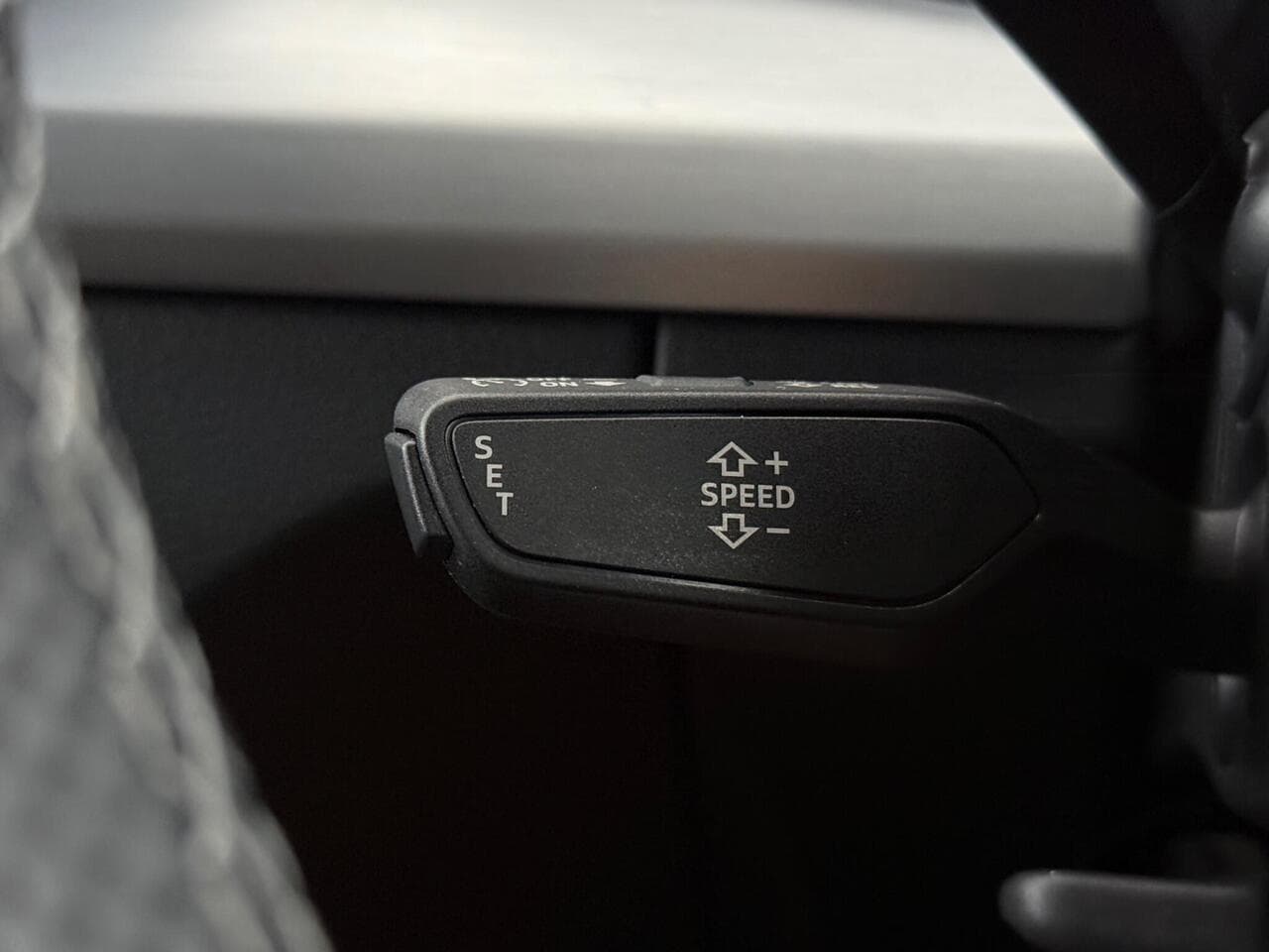 Audi Q5 thumbnail Misc Controls
