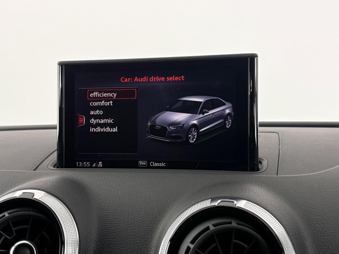 Audi A3 thumbnail Infotainment System