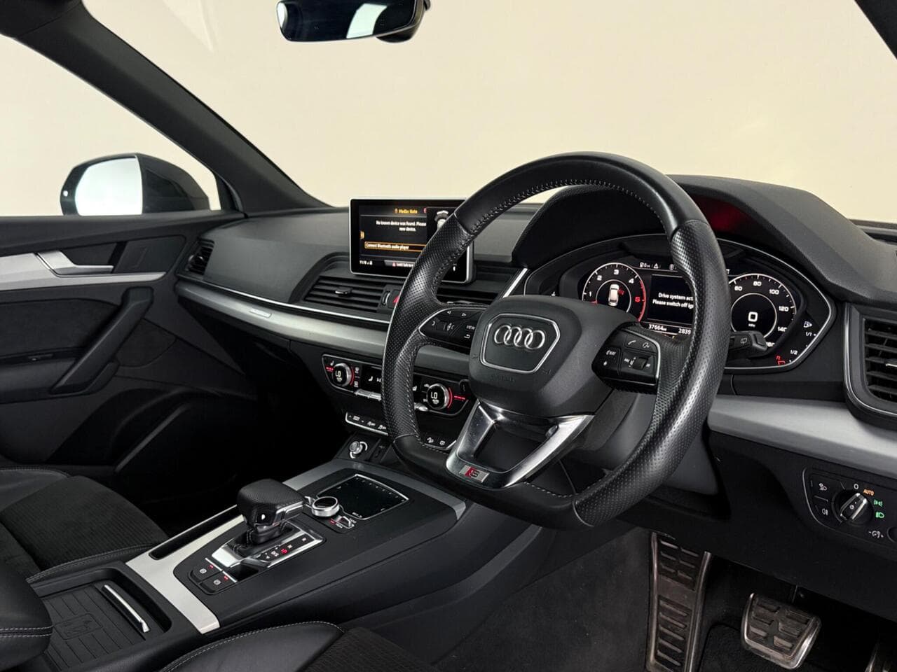 Audi Q5 thumbnail Interior Front