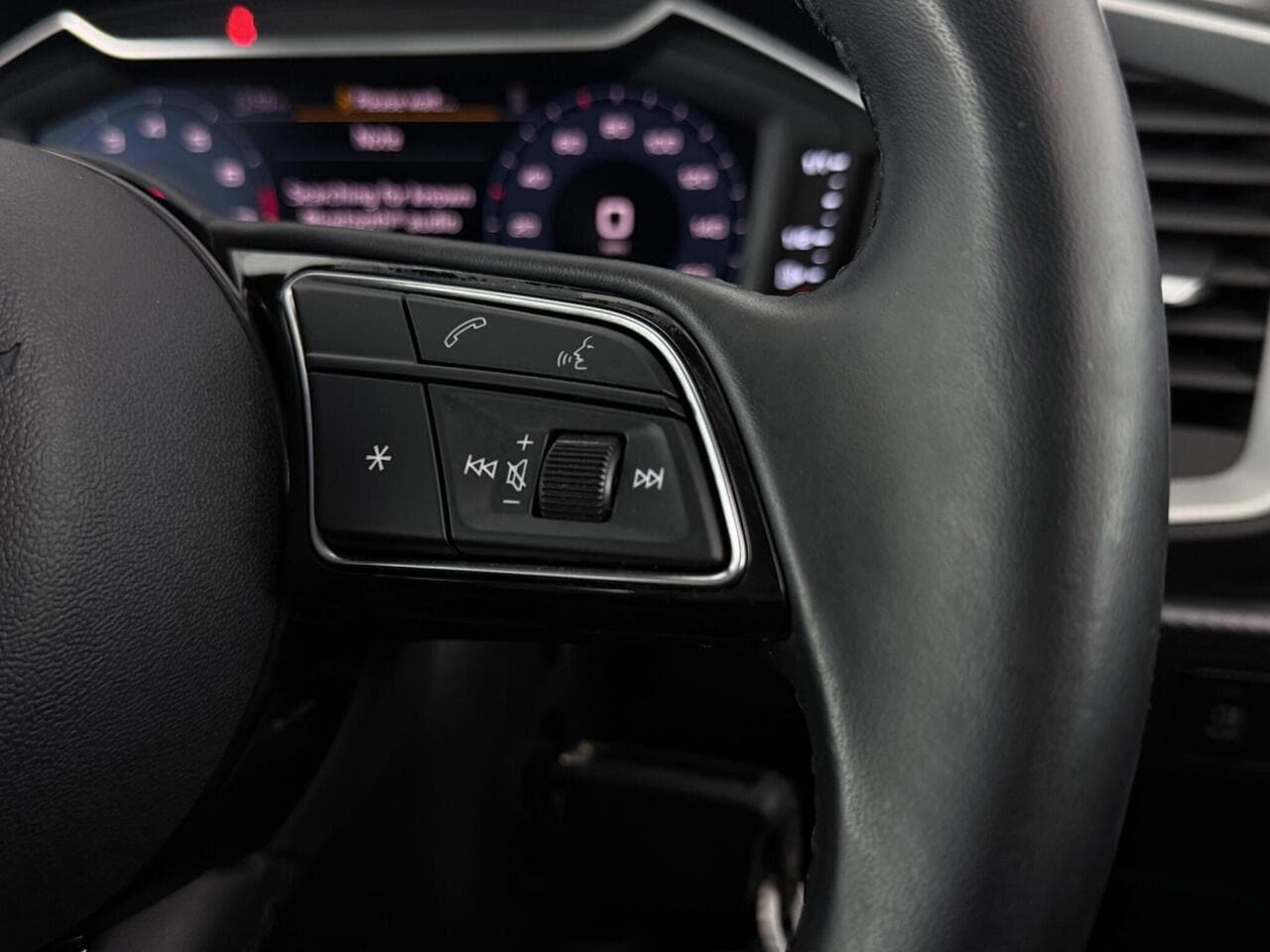 Audi A1 thumbnail Misc Controls