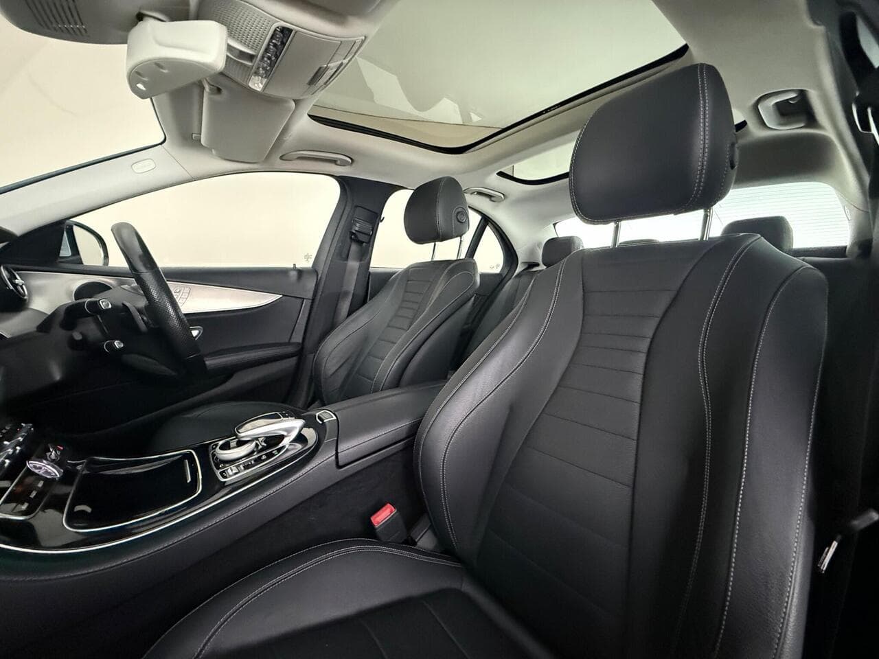 Mercedes-Benz E Class thumbnail Seat Front Passenger