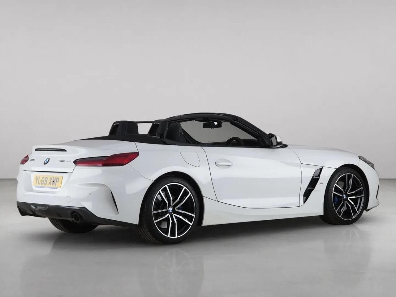 BMW Z4 thumbnail Rear Right