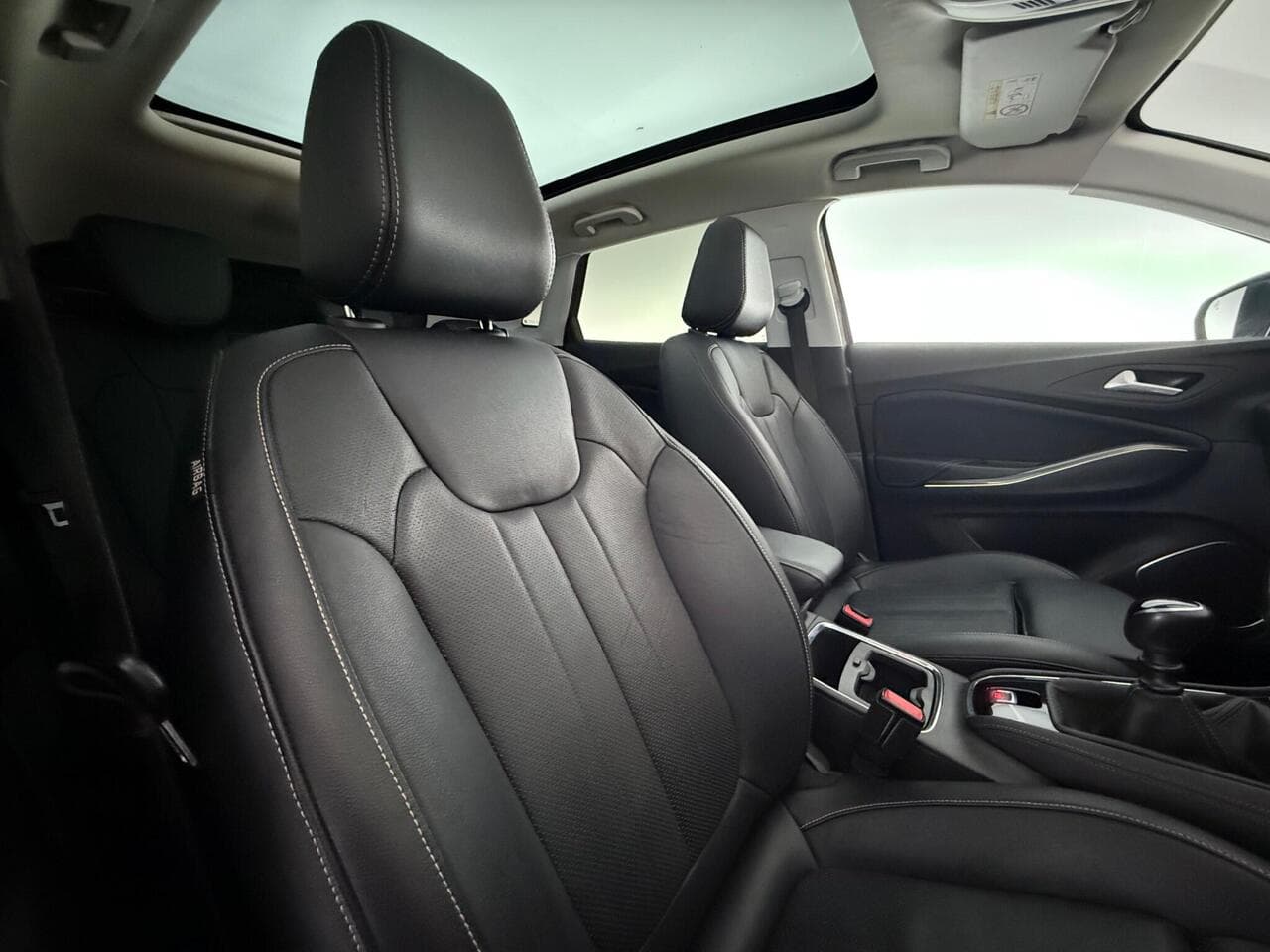Vauxhall Grandland X thumbnail Seat Driver
