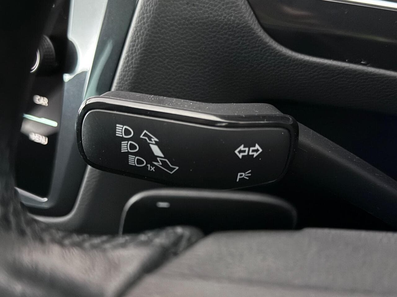 Volkswagen Tiguan thumbnail Misc Controls