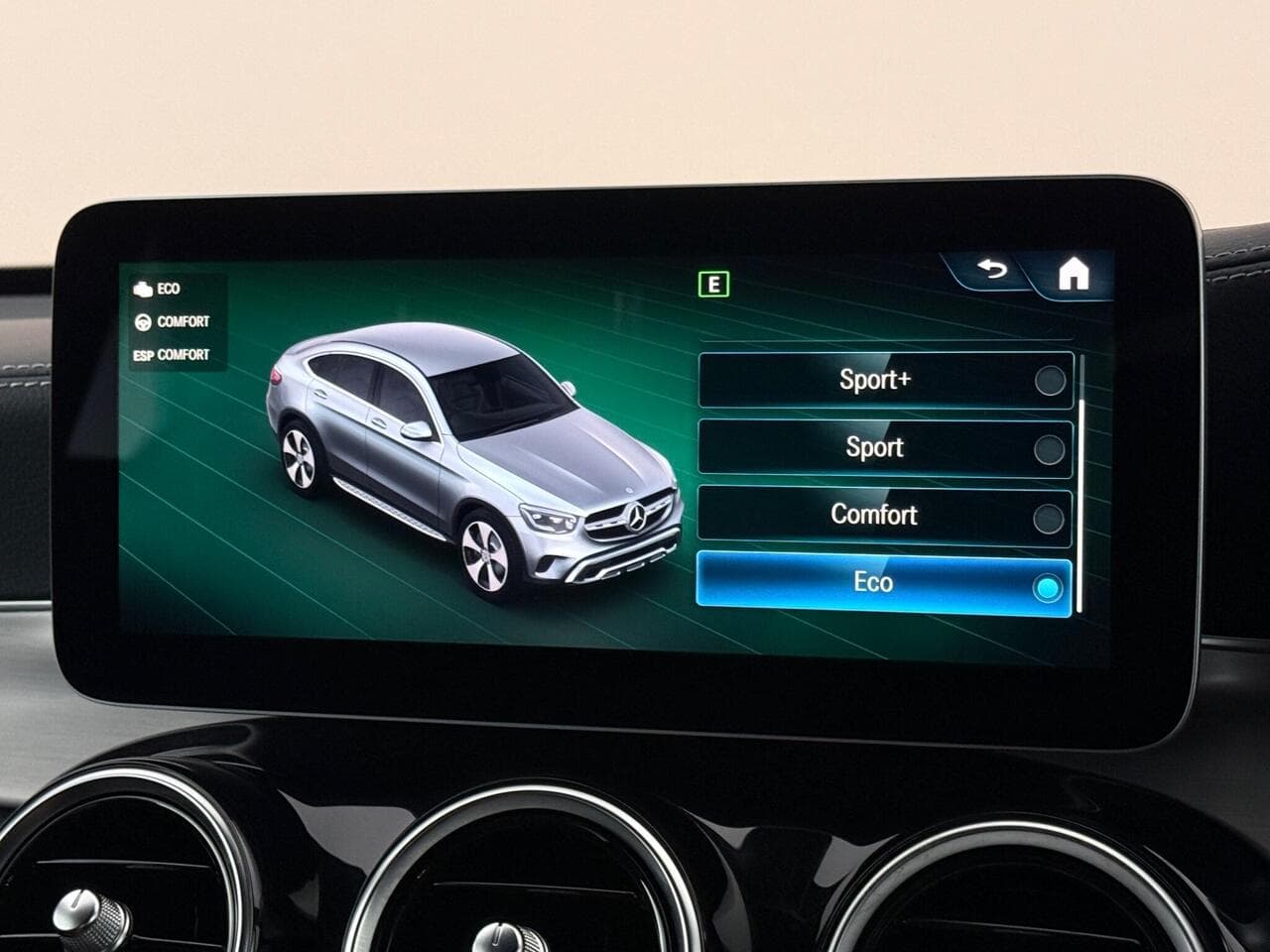 Mercedes-Benz GLC thumbnail Infotainment System