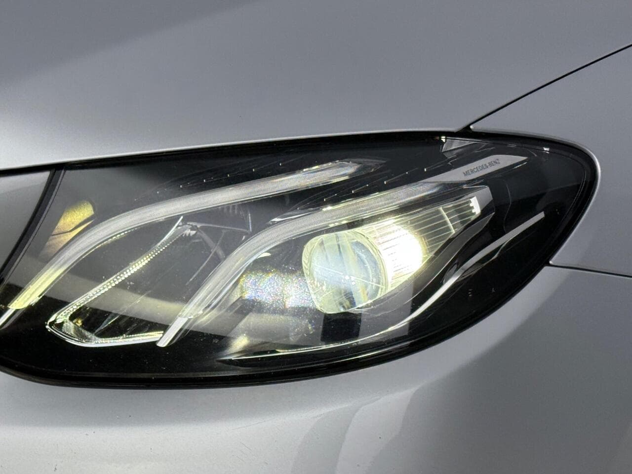 Mercedes-Benz E Class thumbnail Lights Front