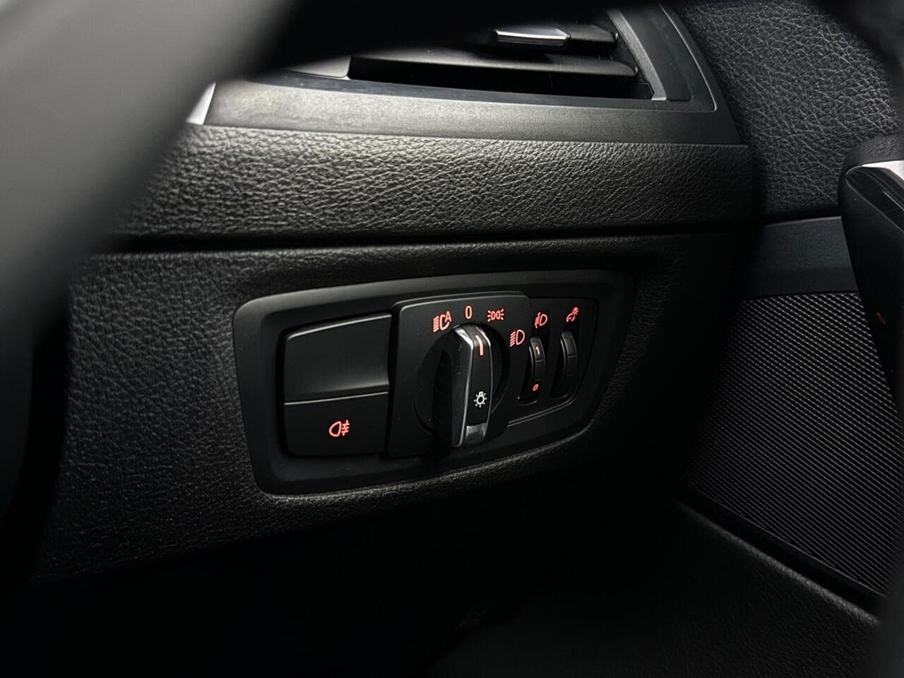 BMW 2 Series thumbnail Misc Controls