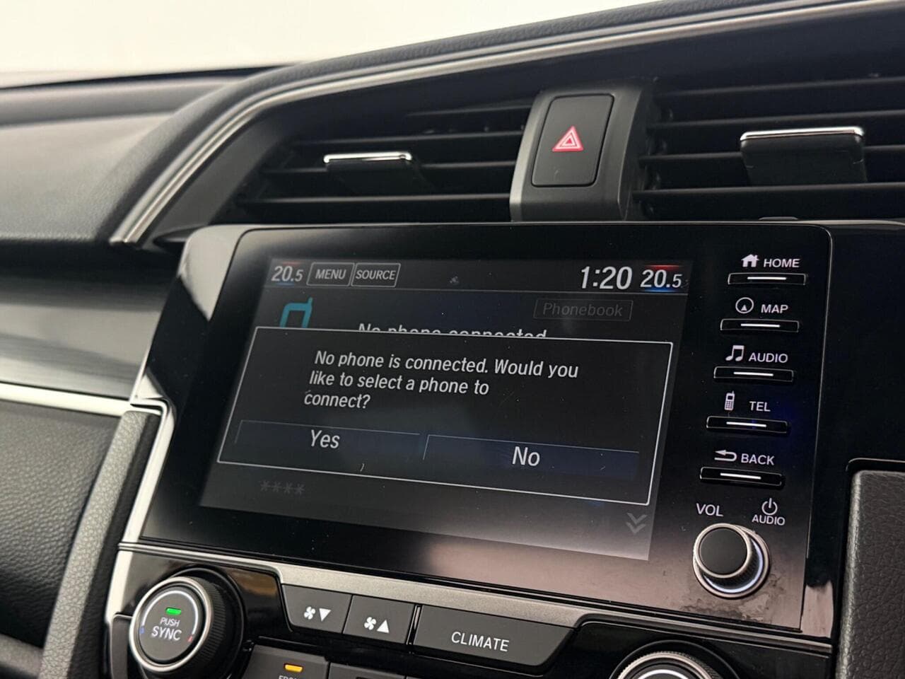 Honda Civic thumbnail Infotainment System