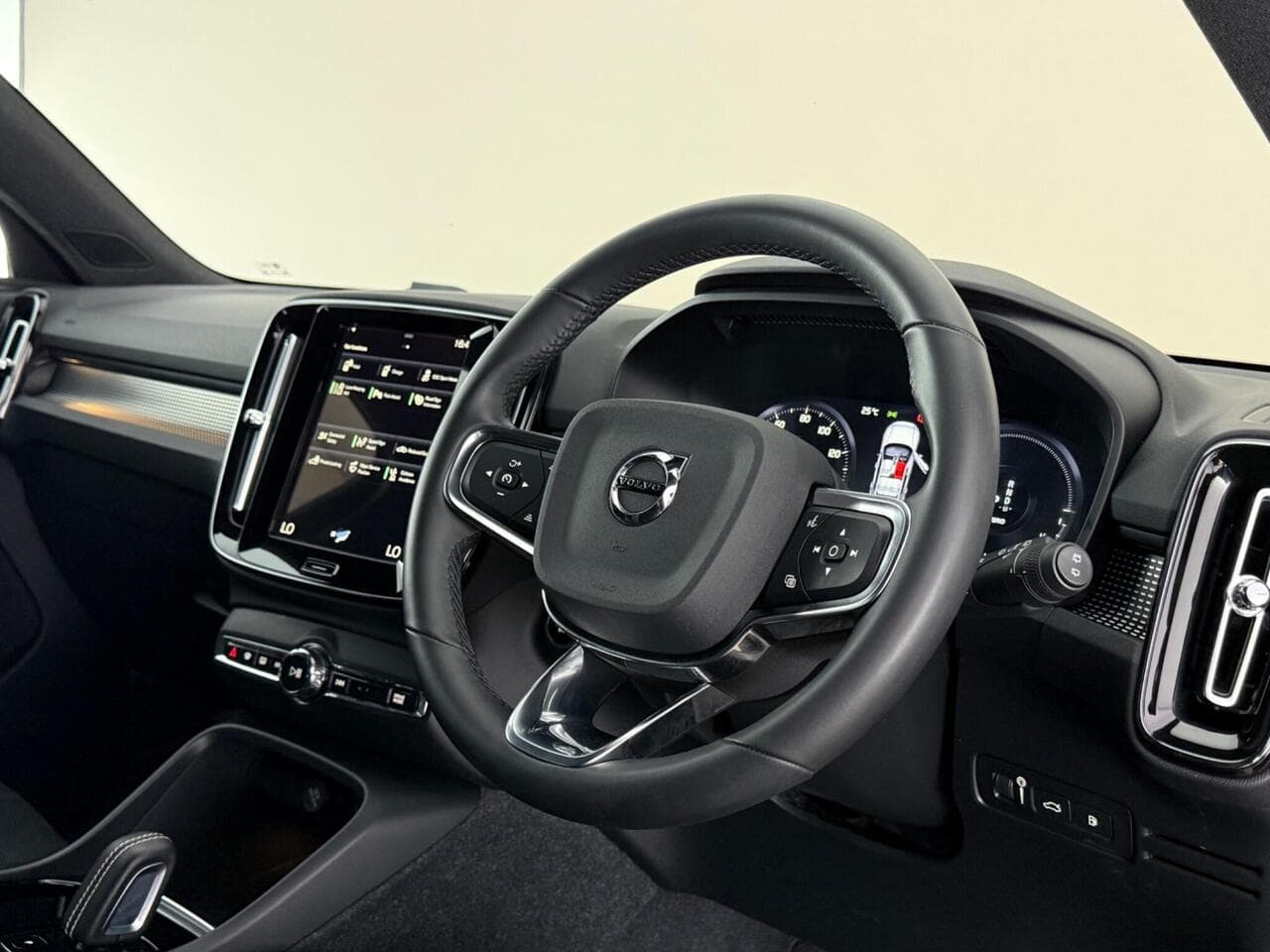 Volvo XC40 thumbnail Inconclusive