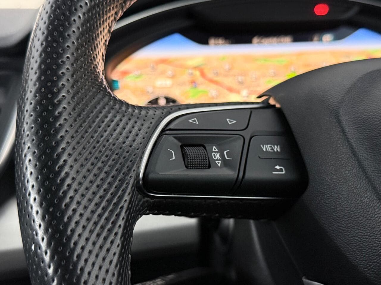 Audi Q5 thumbnail Misc Controls