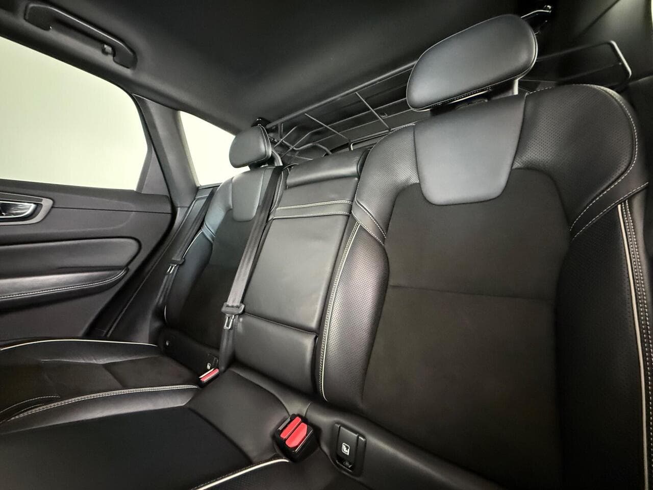 Volvo XC60 thumbnail Seats Rear