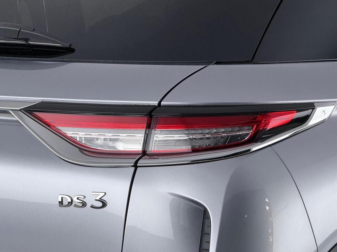DS AUTOMOBILES DS 3 CROSSBACK thumbnail Lights Rear