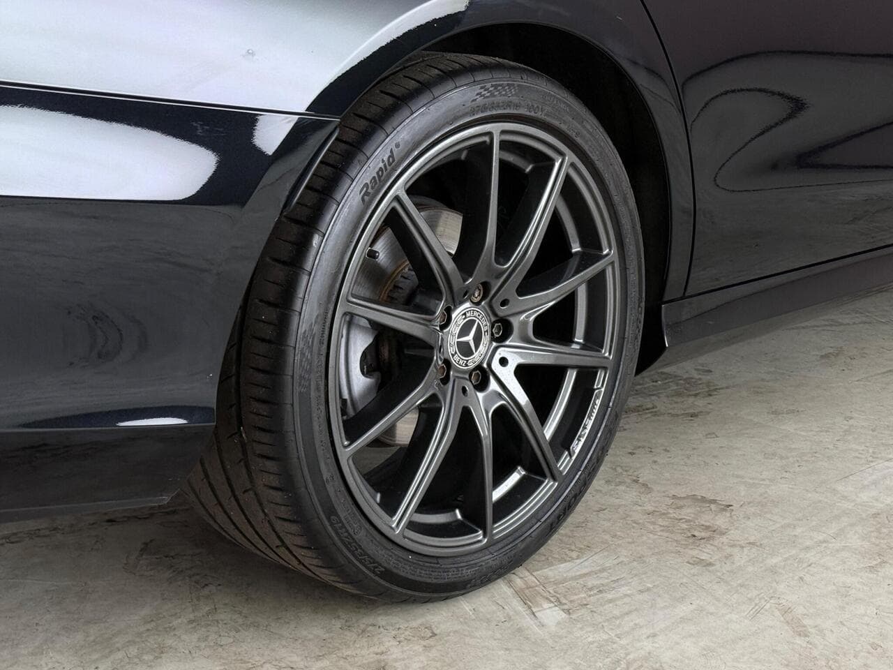 Mercedes-Benz E Class thumbnail Wheel