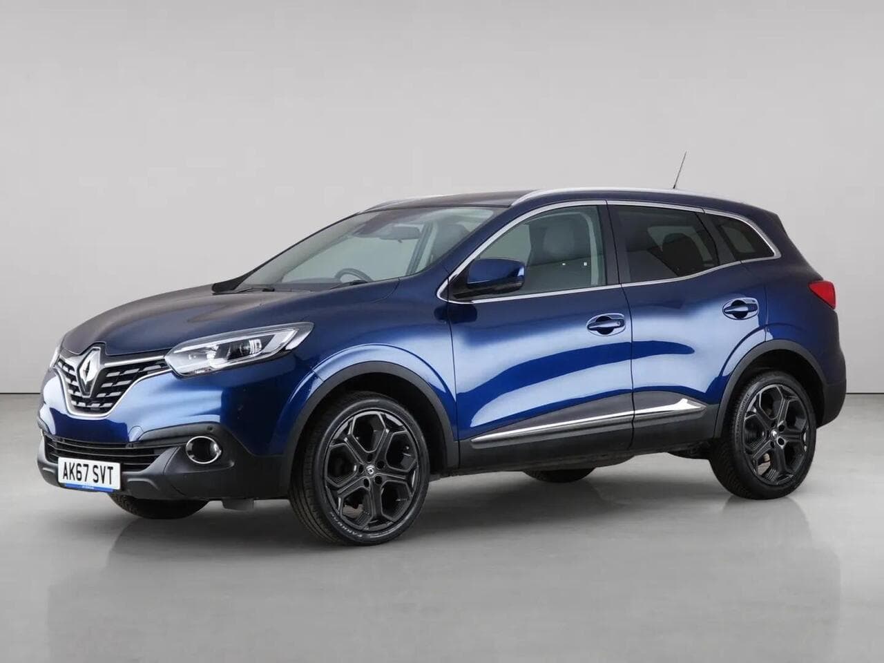 Renault Kadjar thumbnail Front Left