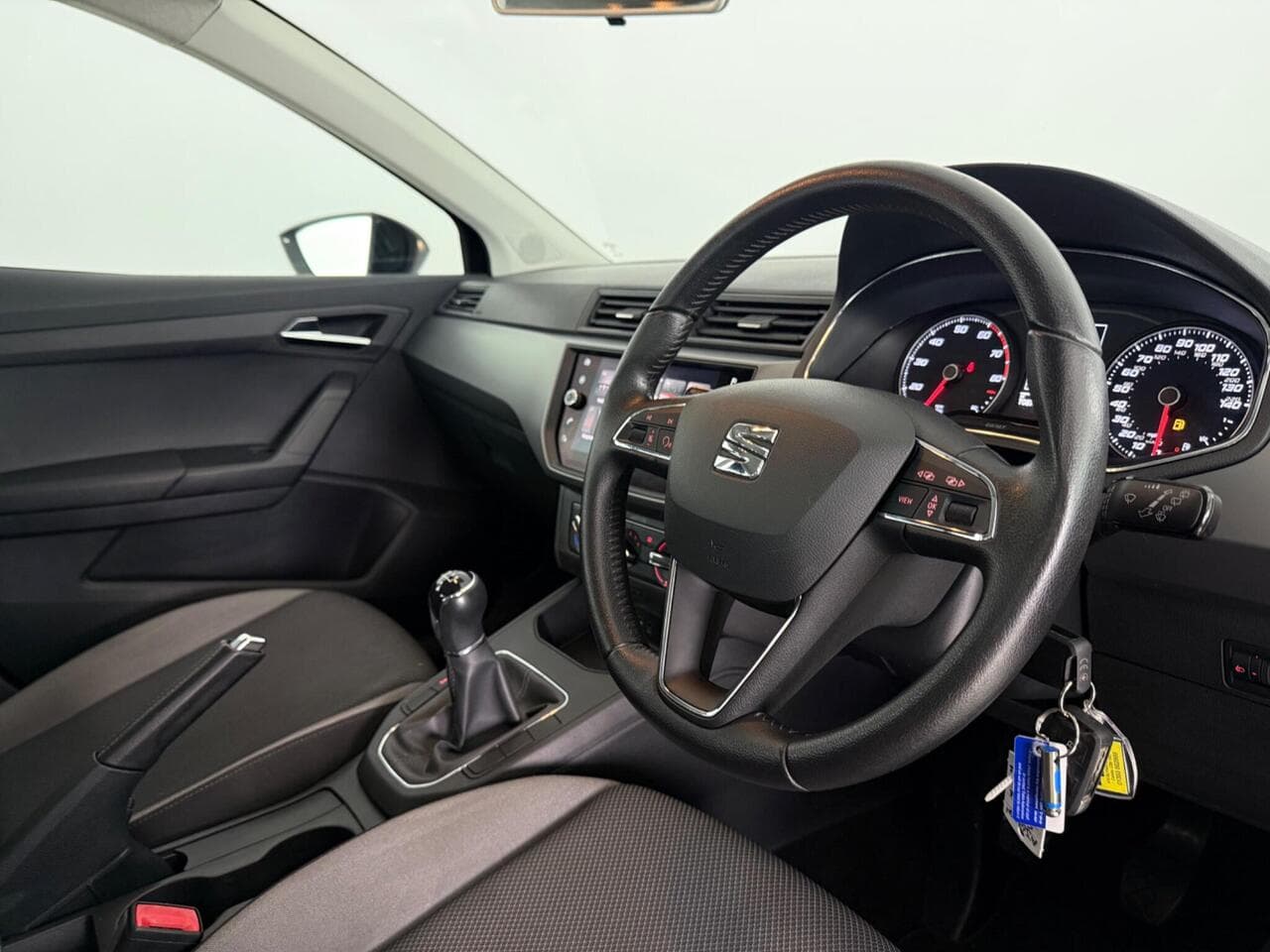 SEAT Ibiza thumbnail Interior Front