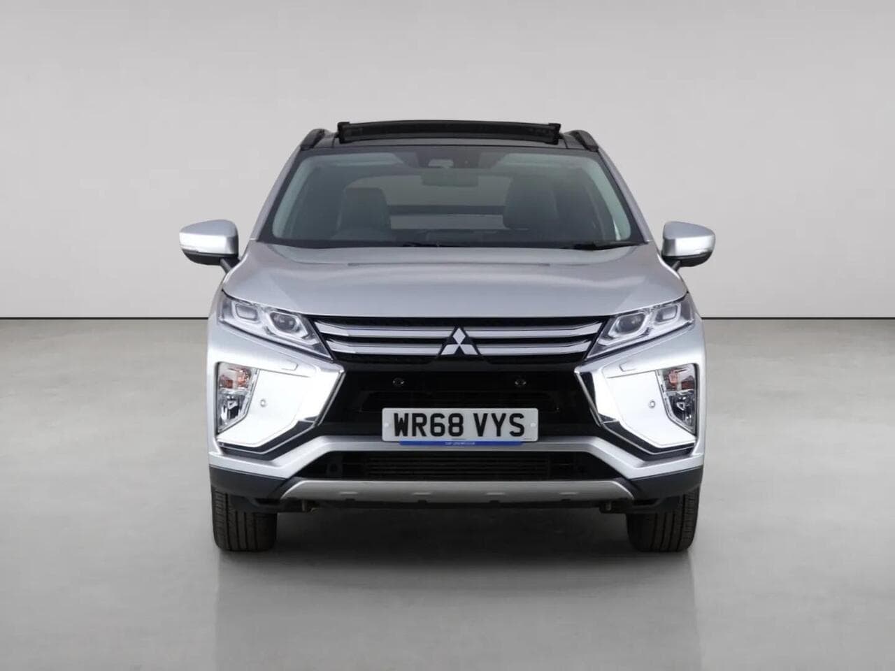 Mitsubishi Eclipse Cross thumbnail Front