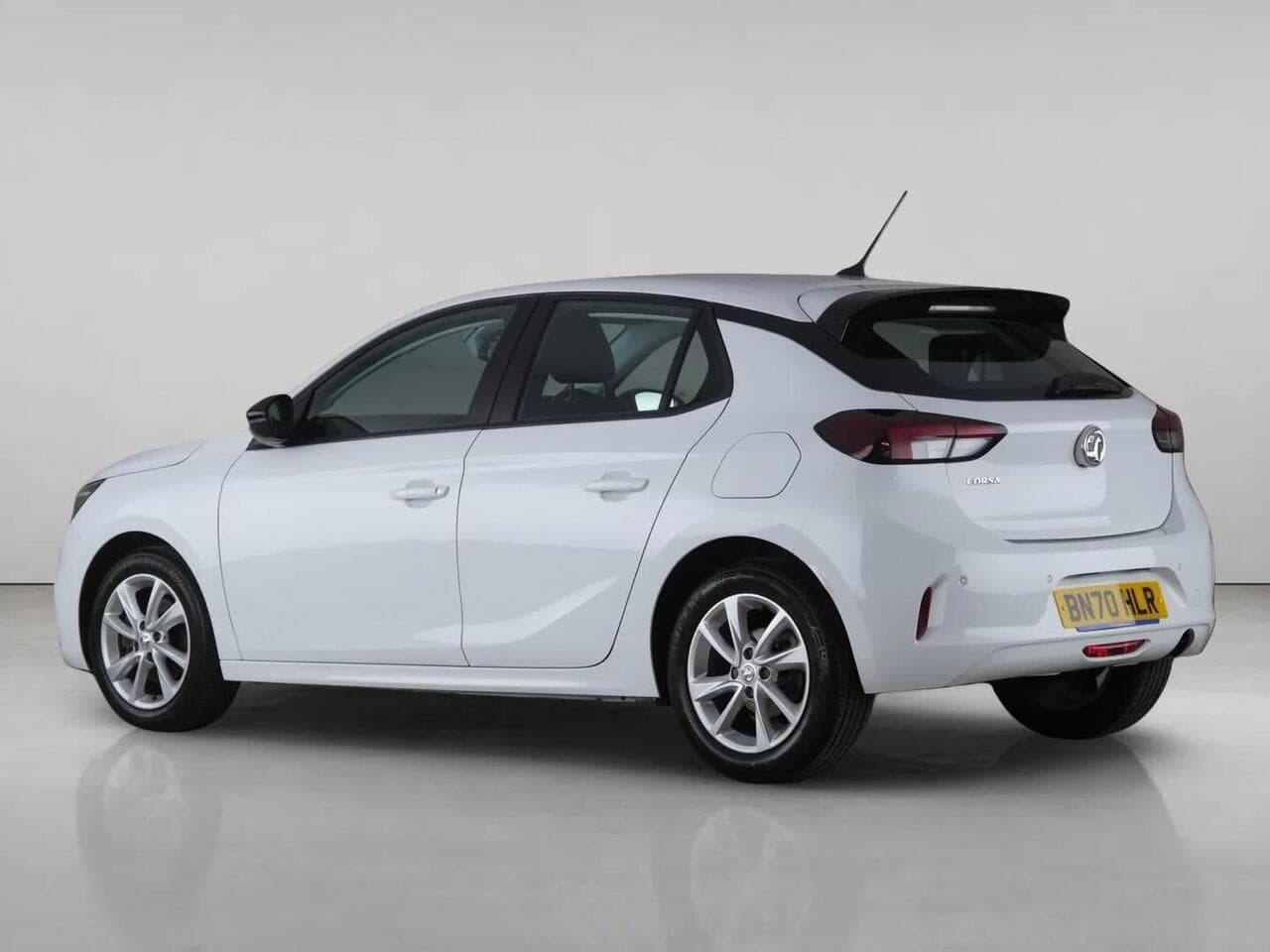 Vauxhall Corsa thumbnail Rear Left