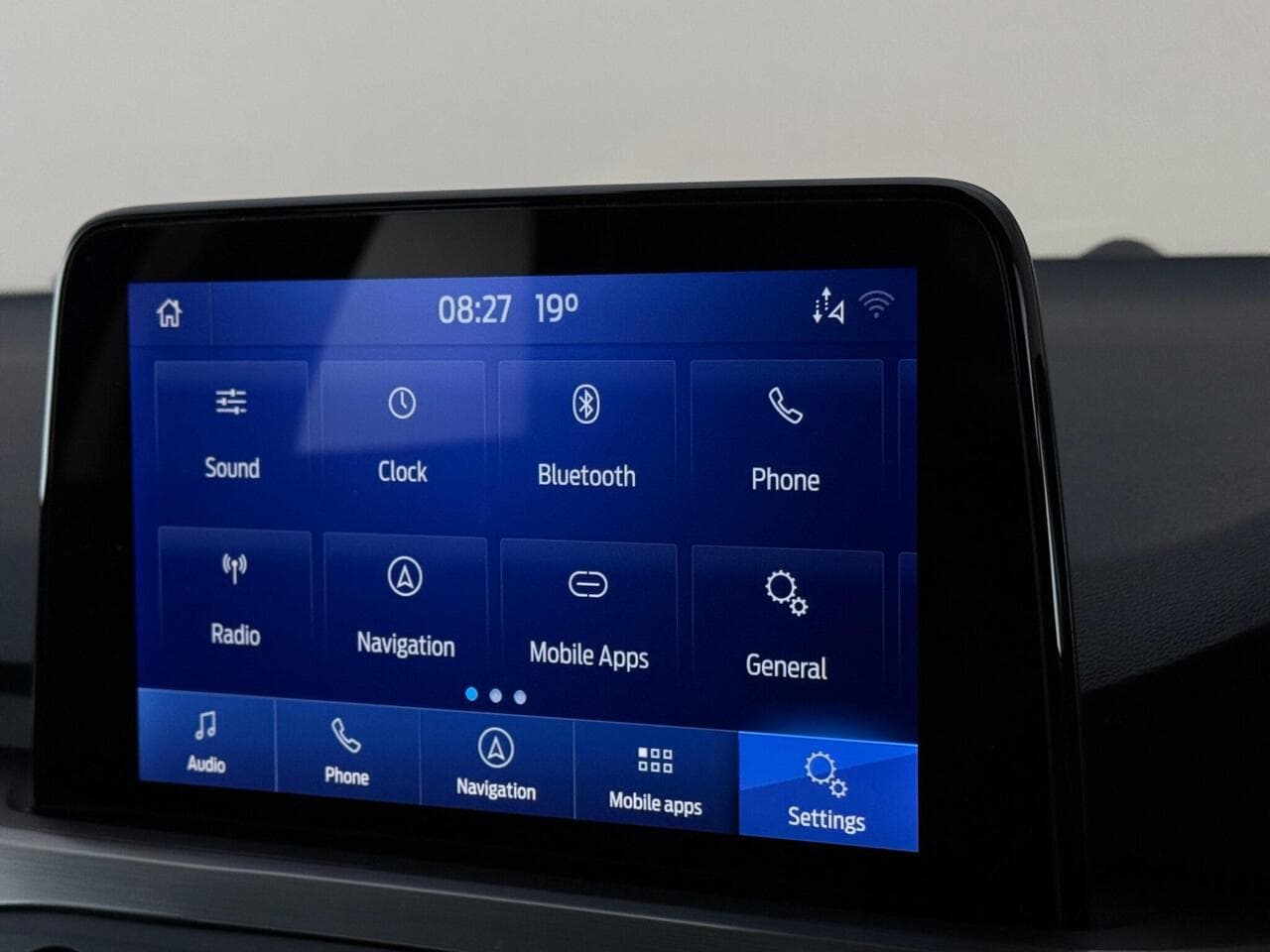 Ford Focus thumbnail Infotainment System