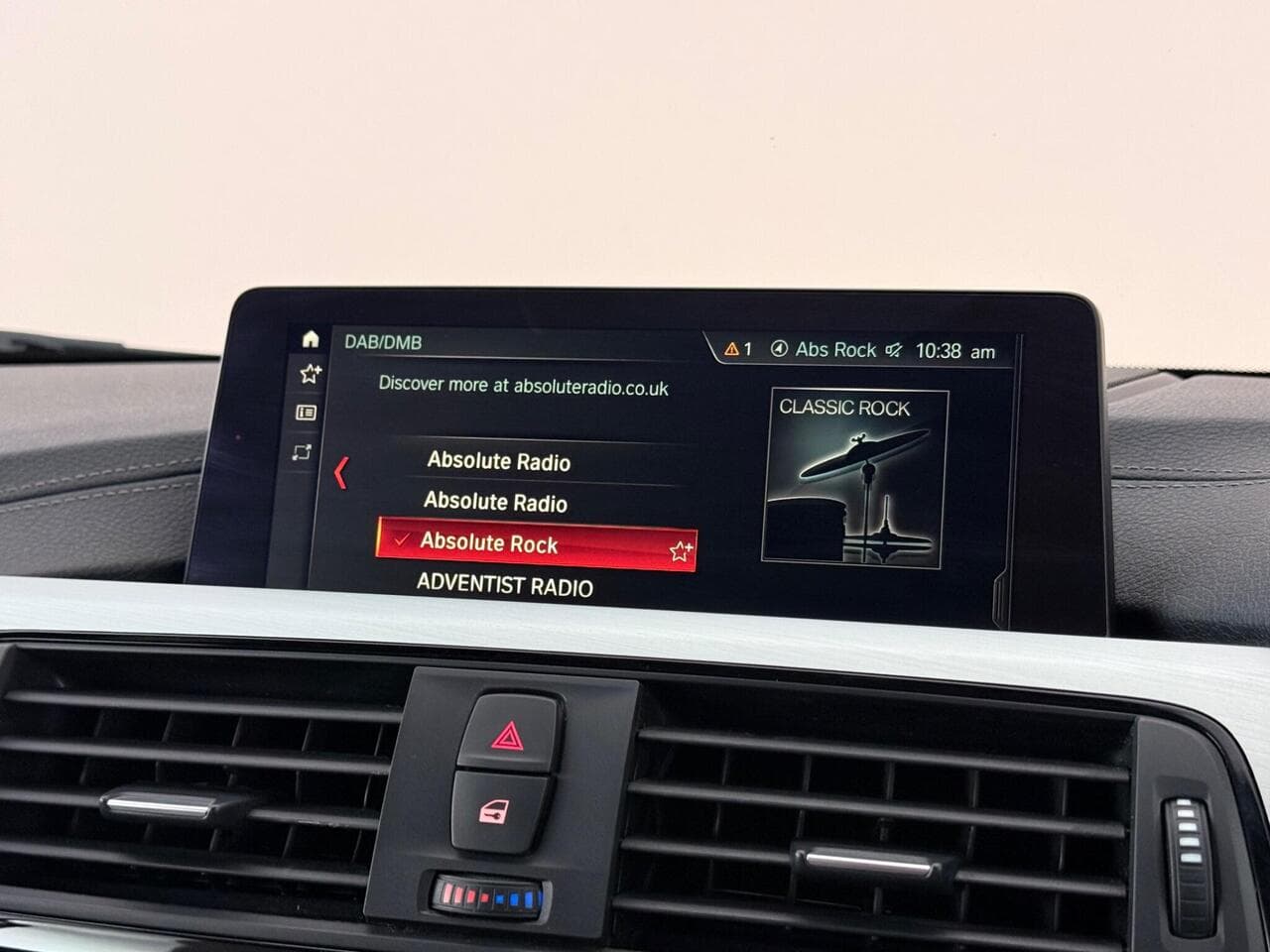 BMW 4 Series thumbnail Infotainment System