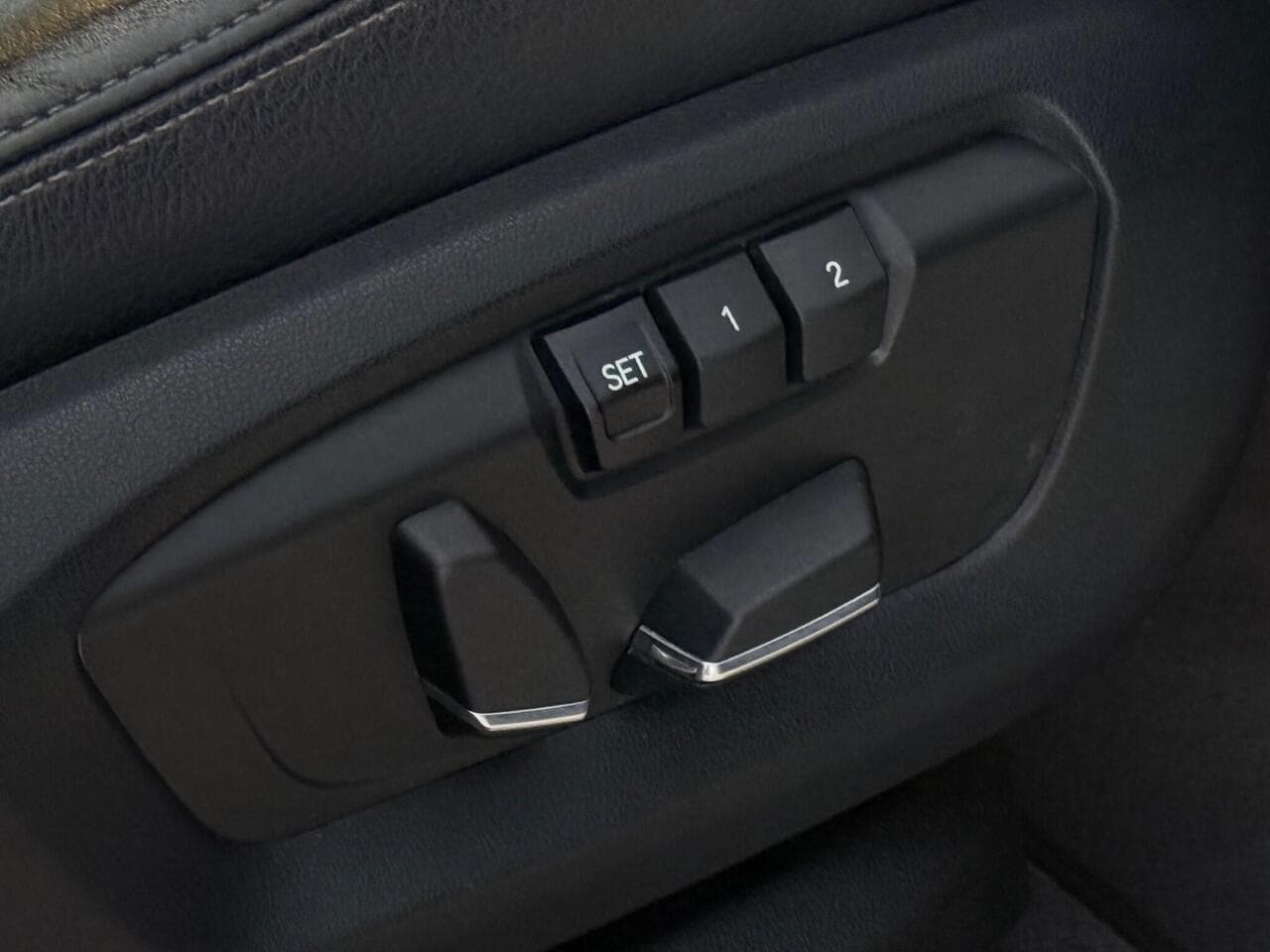 BMW X5 thumbnail Misc Controls