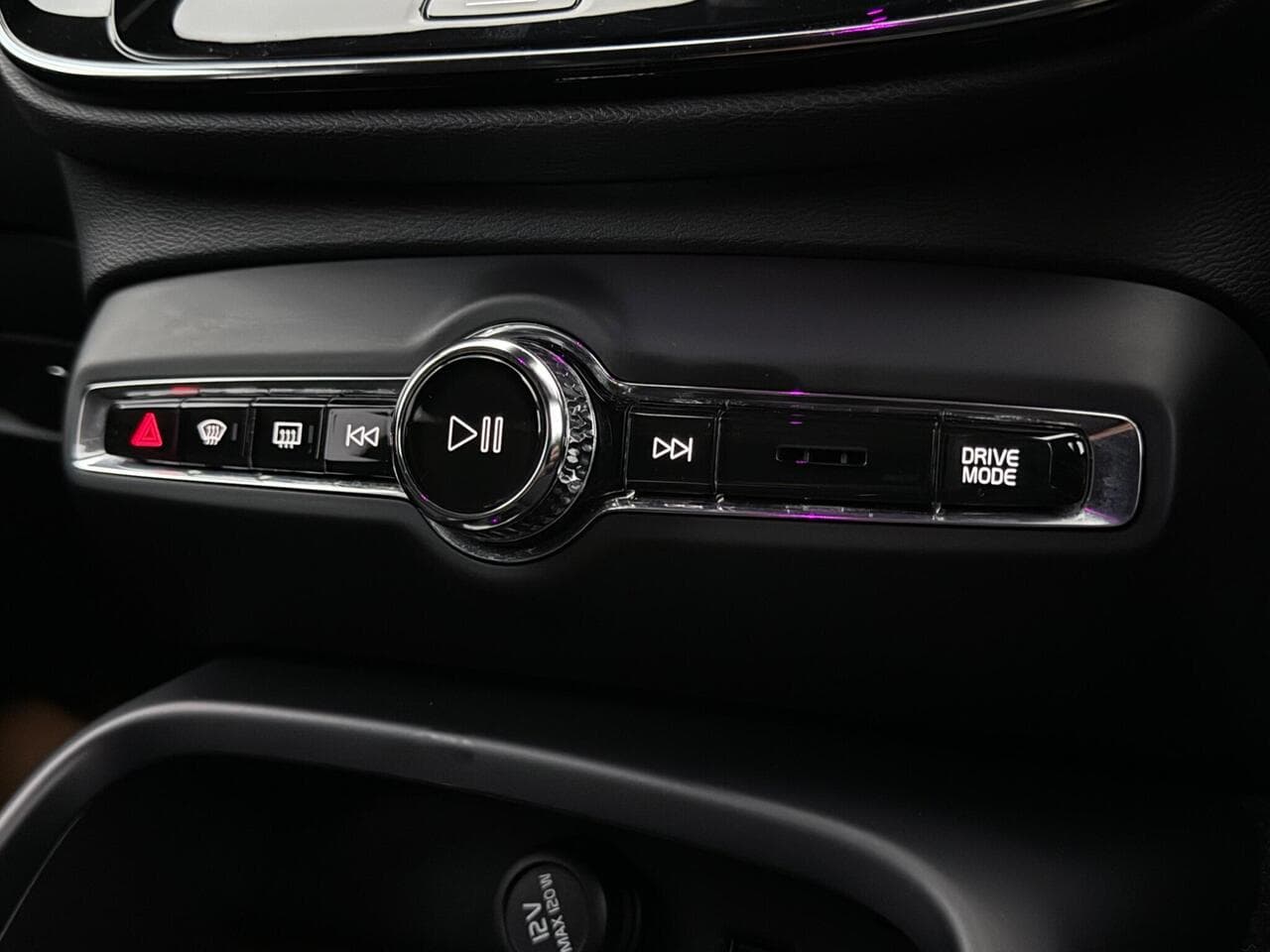 Volvo XC40 thumbnail Inconclusive