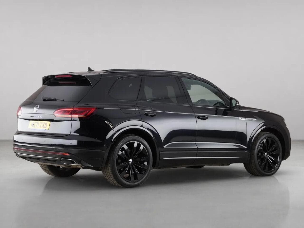 Volkswagen Touareg thumbnail Rear Right