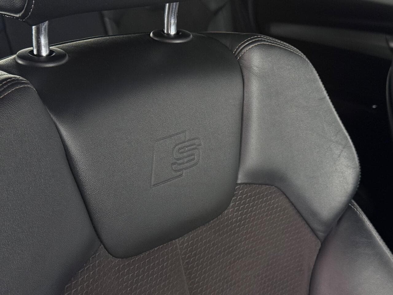 Audi Q5 thumbnail Seat Front Passenger