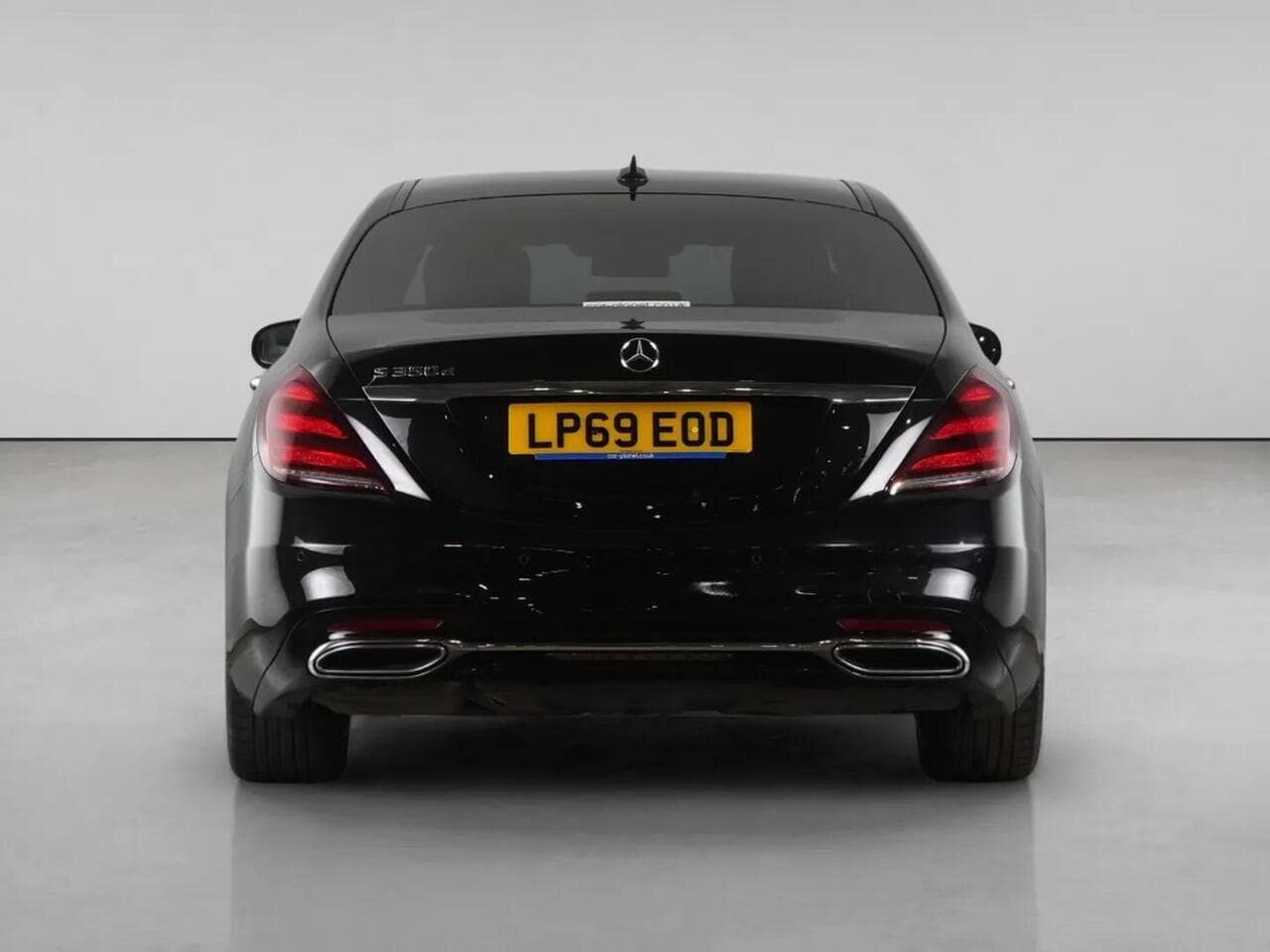 Mercedes-Benz S Class thumbnail Rear