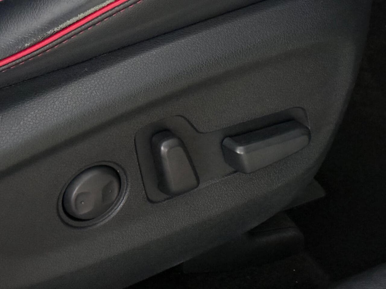 Kia Sportage thumbnail Misc Controls
