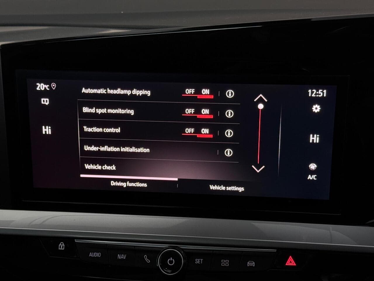 Vauxhall Mokka thumbnail Infotainment System