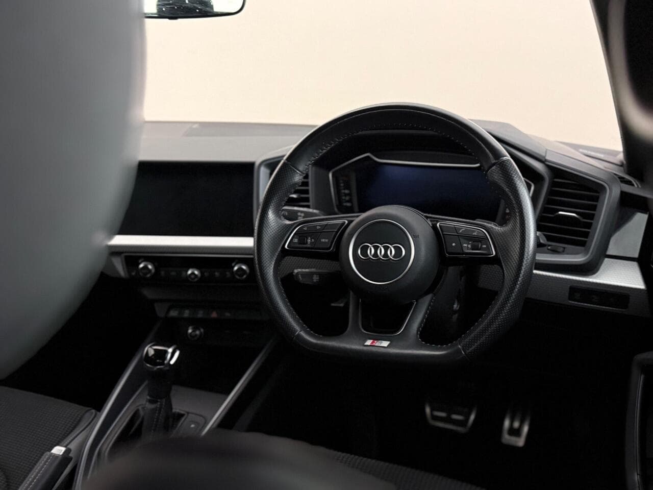 Audi A1 thumbnail Steering Wheel