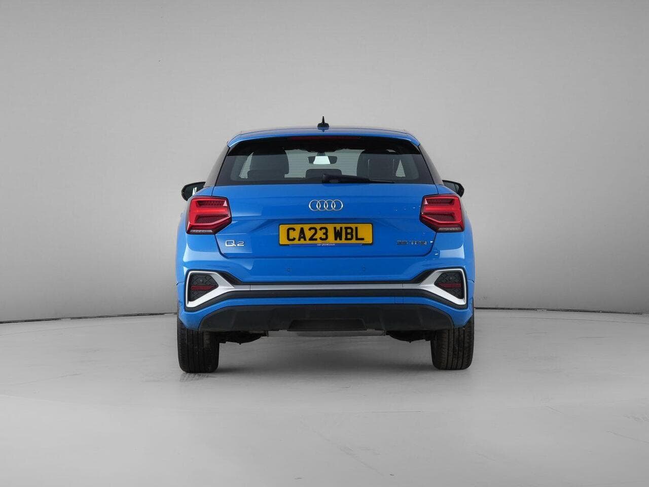 Audi Q2 thumbnail Rear