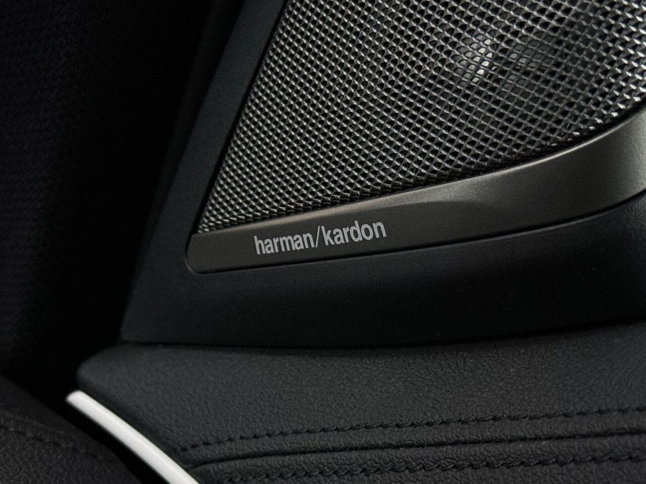 BMW 5 Series thumbnail Misc Controls
