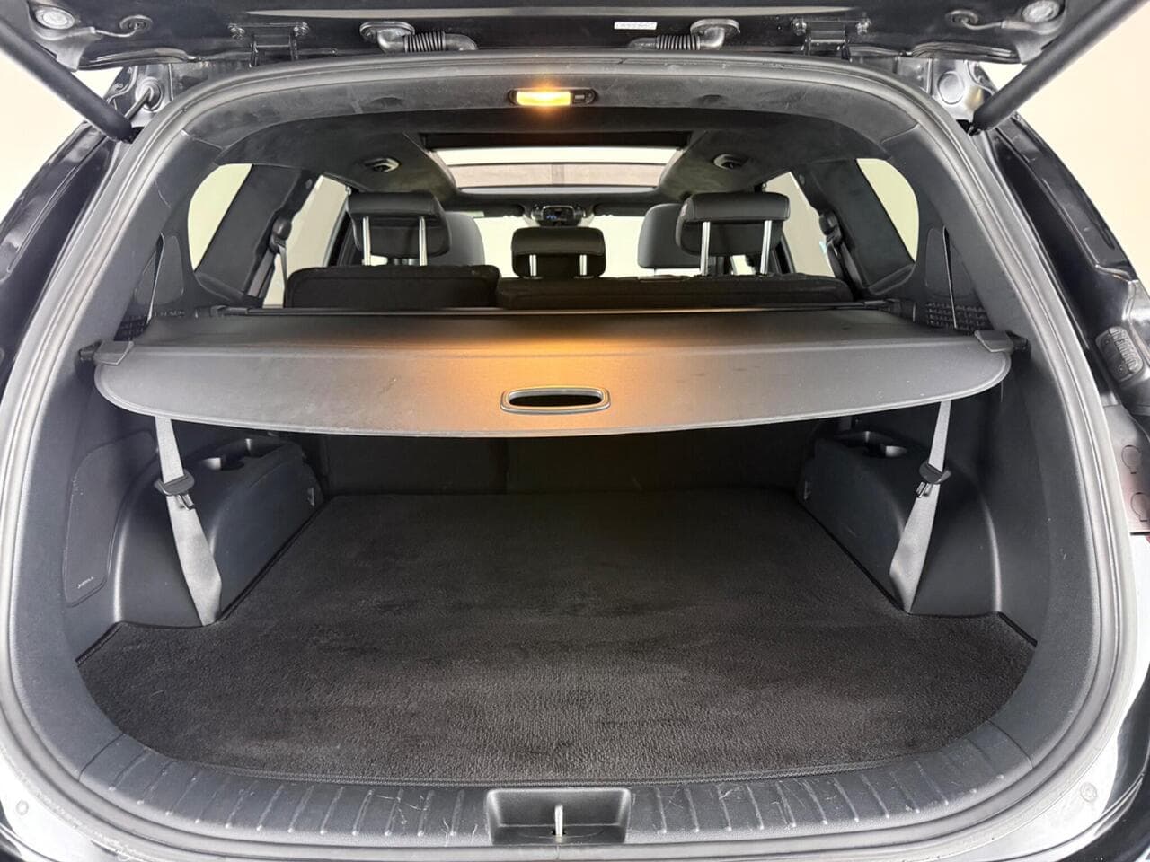 Hyundai Santa Fe thumbnail Boot