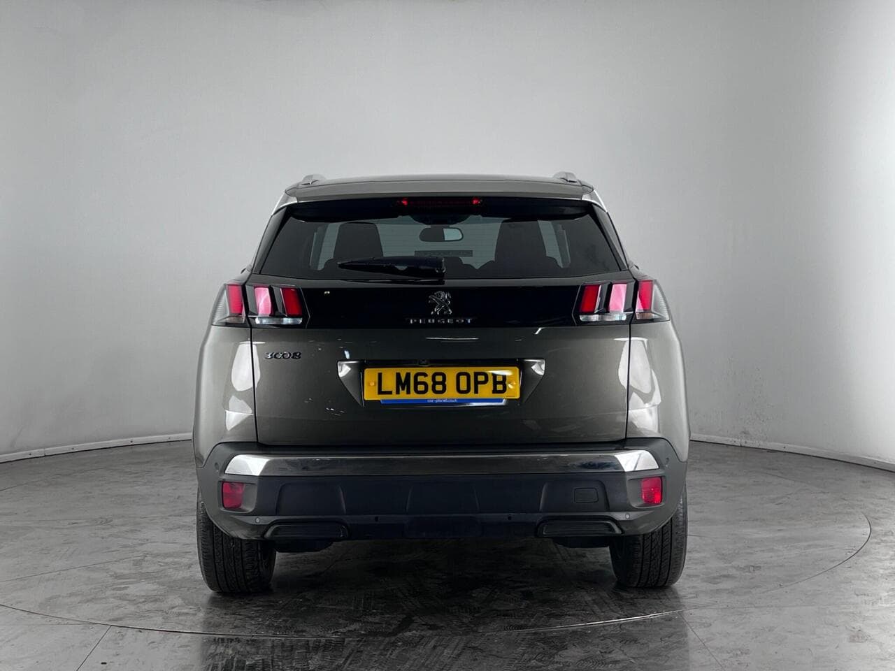 Peugeot 3008 thumbnail Rear