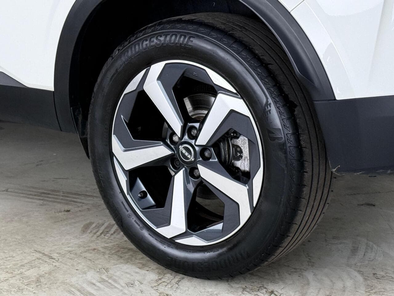 Nissan Qashqai thumbnail Wheel