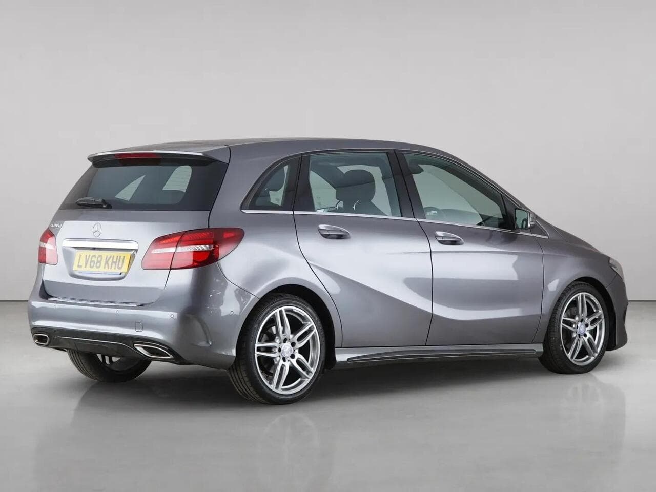 Mercedes-Benz B Class thumbnail Rear Right