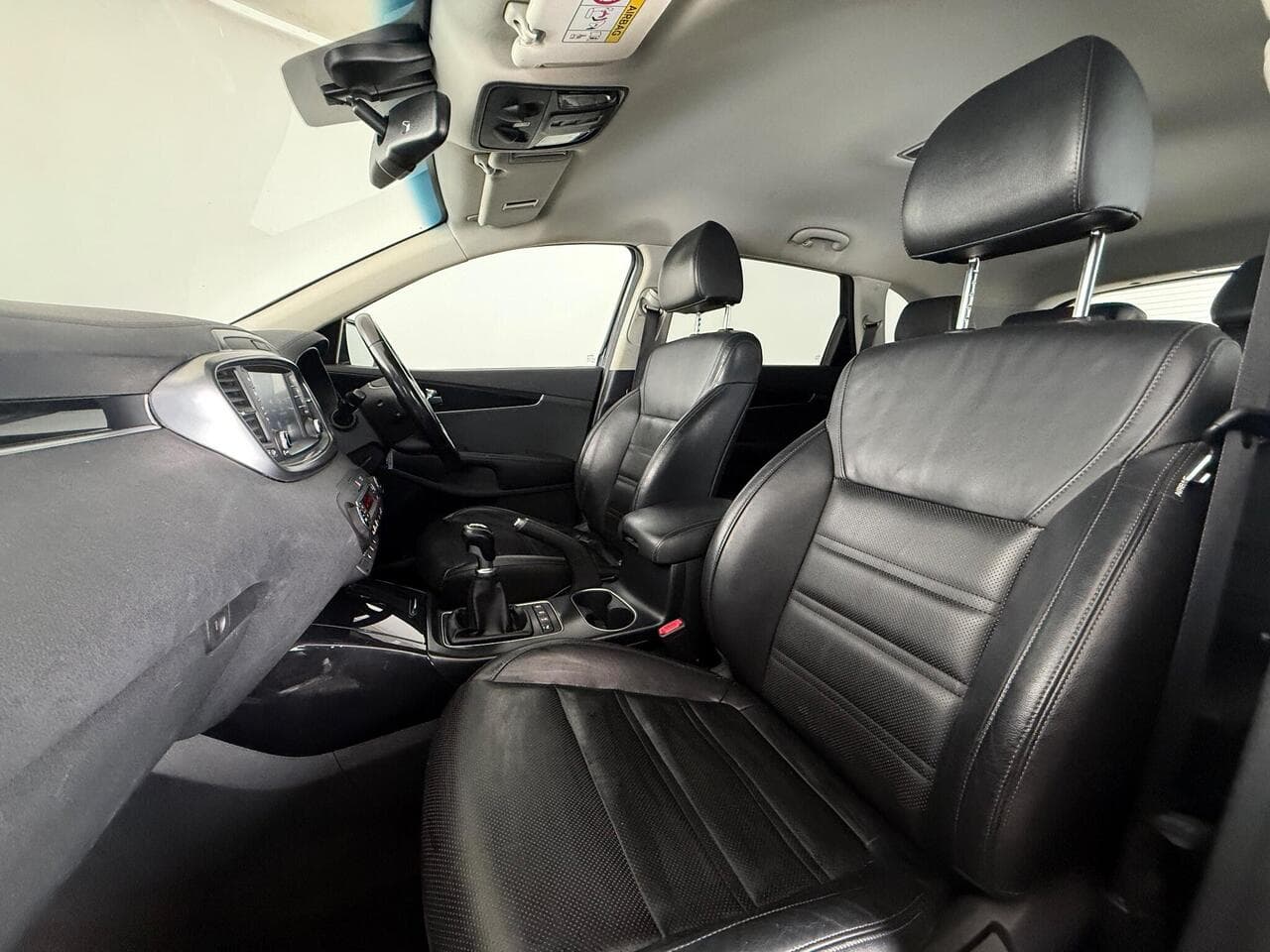 Kia Sorento thumbnail Seat Front Passenger